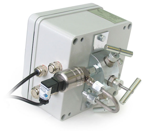 preobrazovatel-perepada-davleniya-s-tsifrovym-vykhodom-dlya-korrektora-ek-270